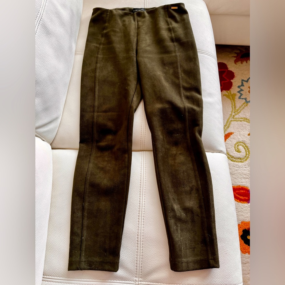 Ivanka Trump skinny pants